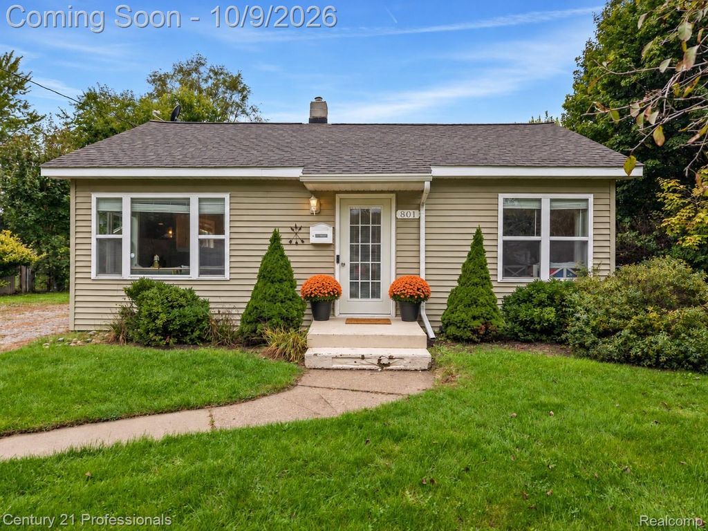 801 Forest Drive, Fenton city