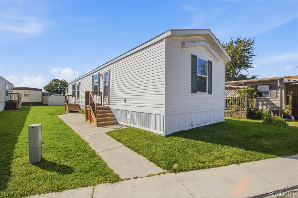 2099 Ida Drive, Troy