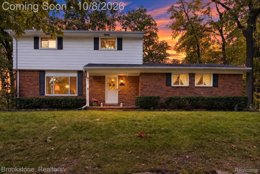 5877 Hummingbird Lane, Clarkston