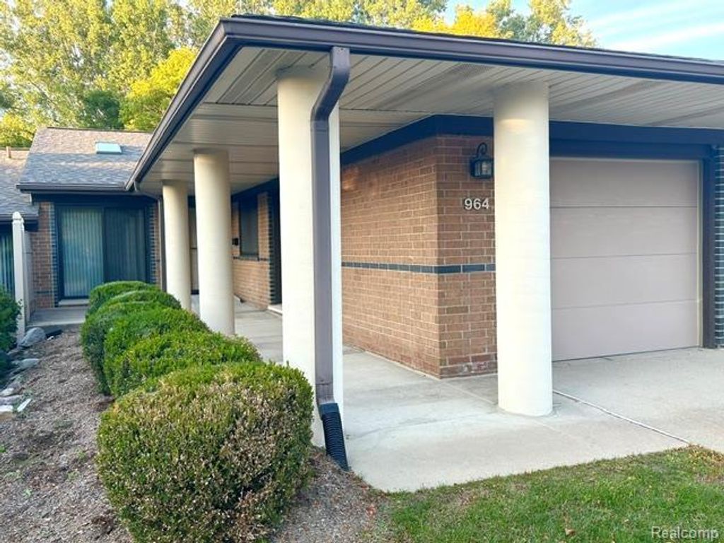 964 Wexford Way 21, Rochester Hills