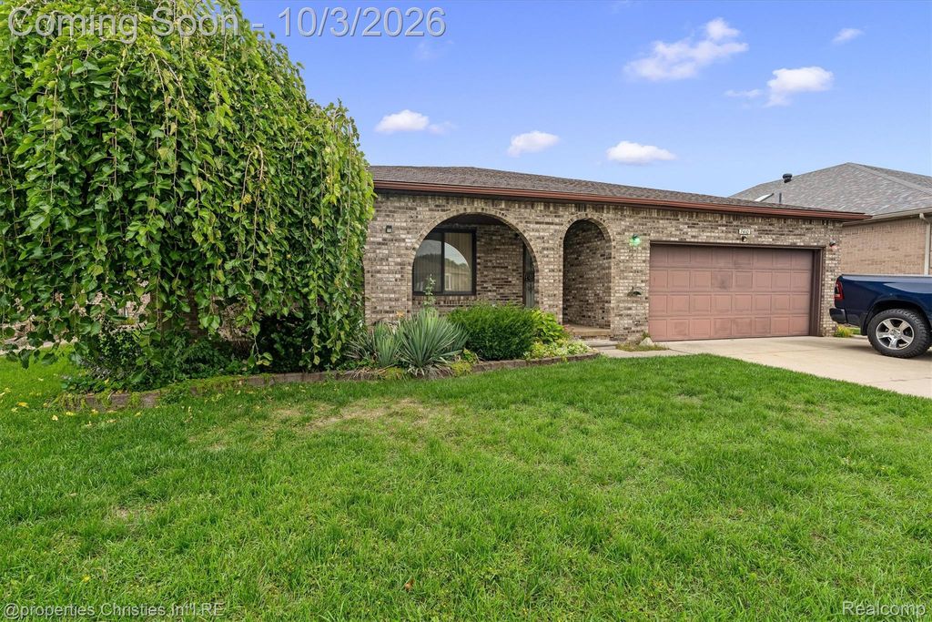 7410 N Farmington Road, Westland