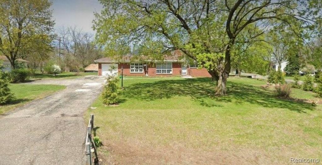 3443 Nichols Road, Auburn Hills