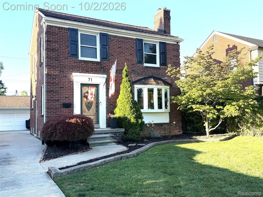 71 Vernier Road, Grosse Pointe Shores