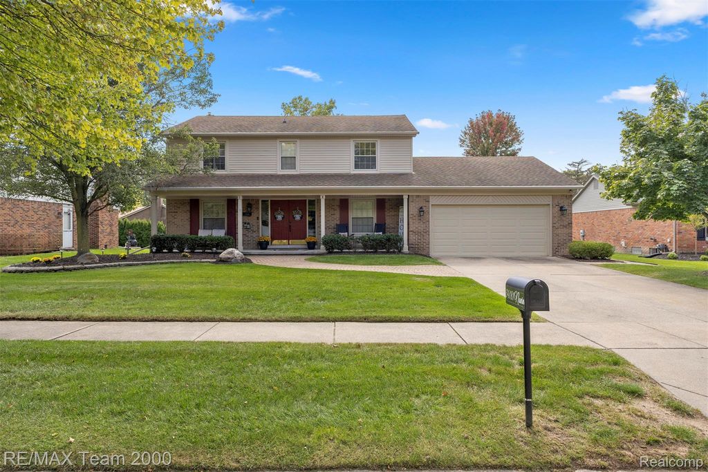 34181 Navin Avenue, Livonia