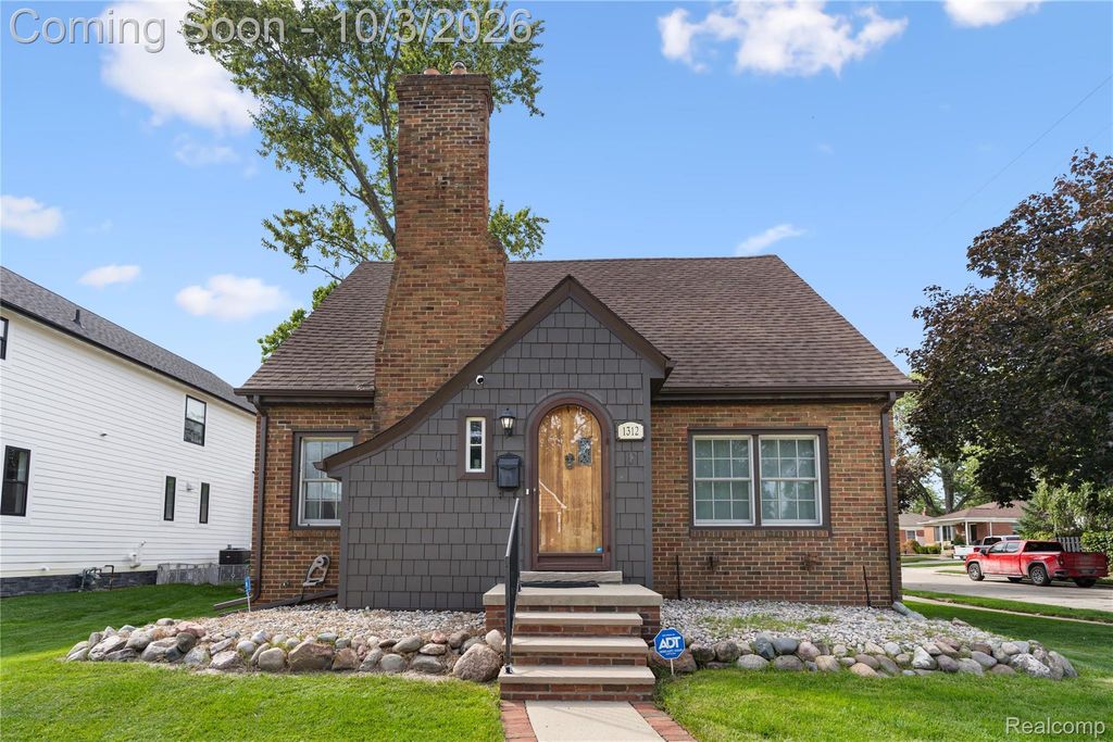 1312 S Harvey Street, Plymouth