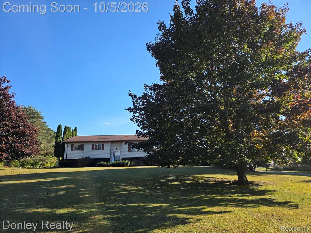 5470 Marlette Road, Clifford