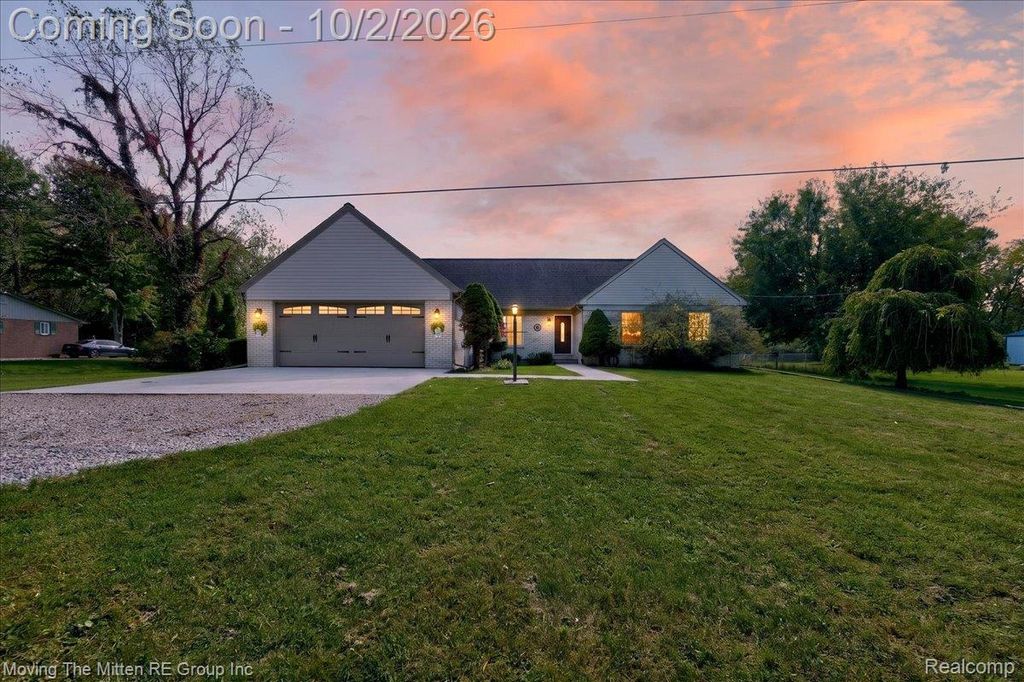 8543 Oakville Waltz Road, Belleville