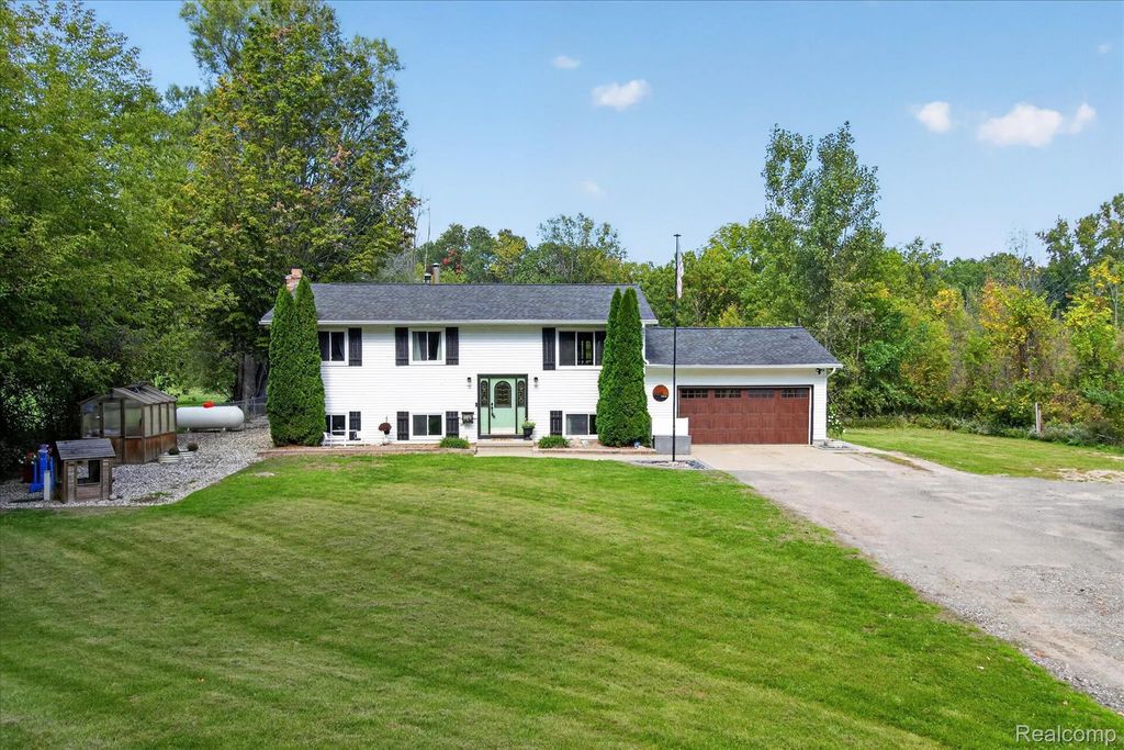 6645 Dunn Road, Howell