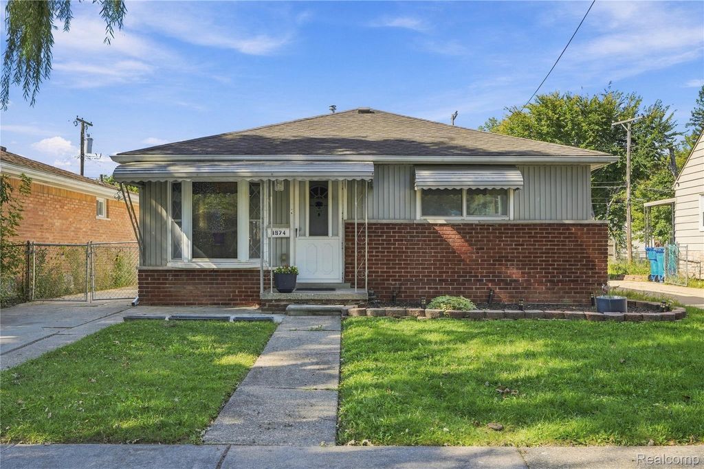 3974 Mayfair Street, Dearborn Heights
