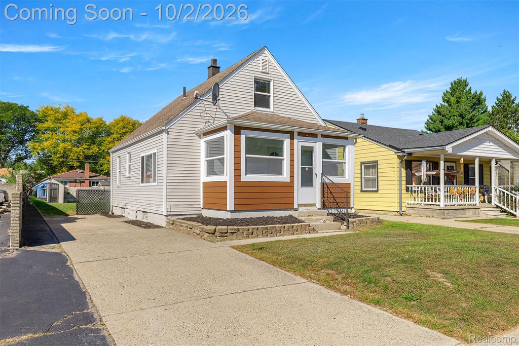 5649 Colonial Street, Dearborn Heights