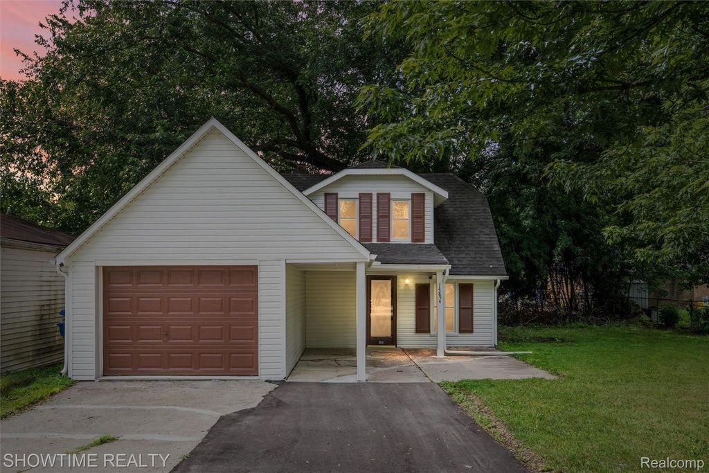 14854 10 Mile Road, Warren
