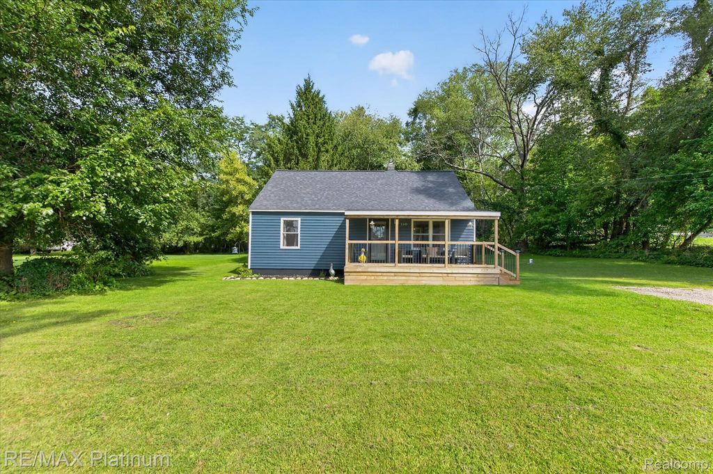 160 Kuhn Street, Gregory
