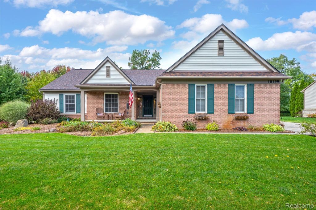 10199 Wellington Drive, Clarkston