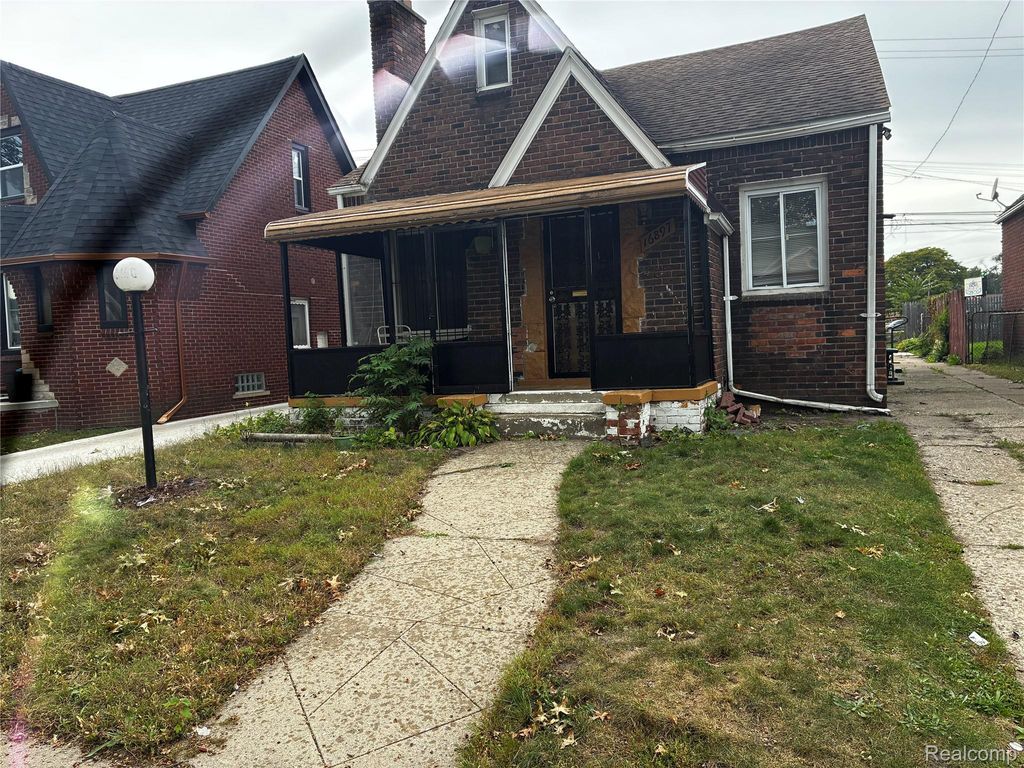 16897 Manor Street, Detroit