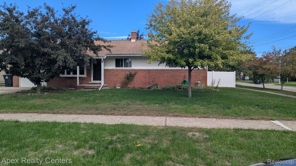 33608 Arrowhead Street, Westland city