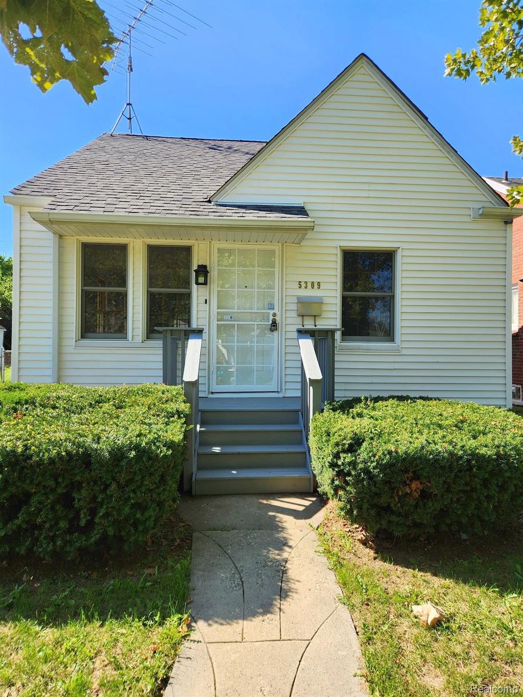 5309 University Place, Detroit