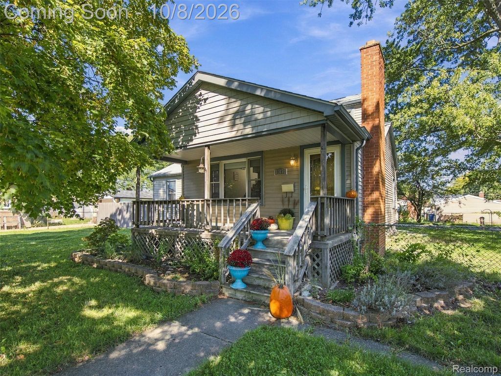 30850 Ann Arbor Trail, Westland