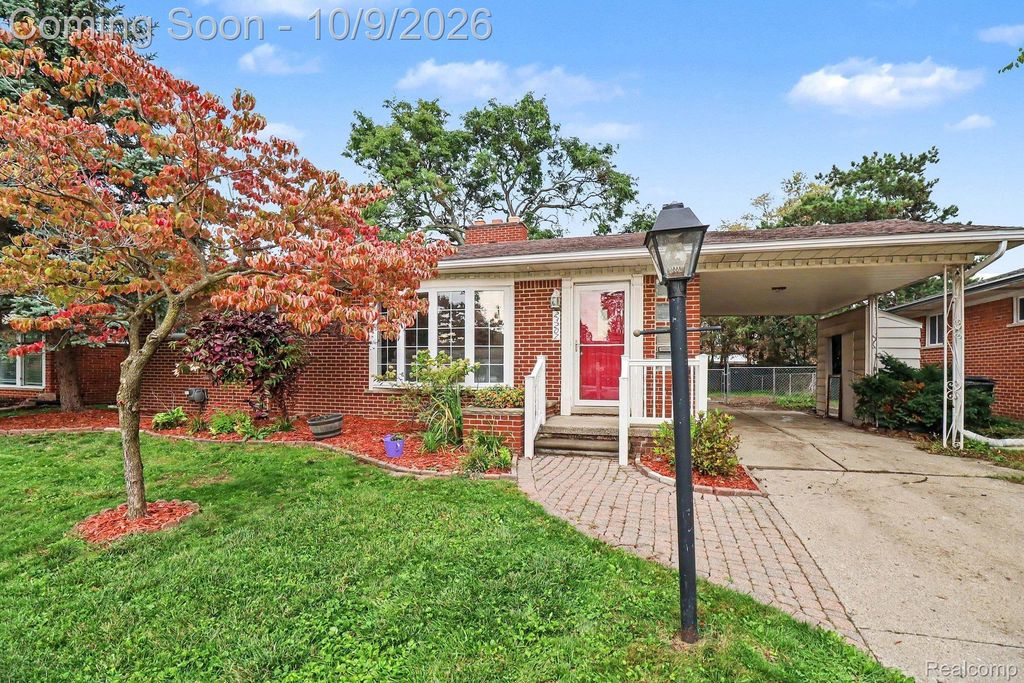 23207 Norcrest Drive, St. Clair Shores
