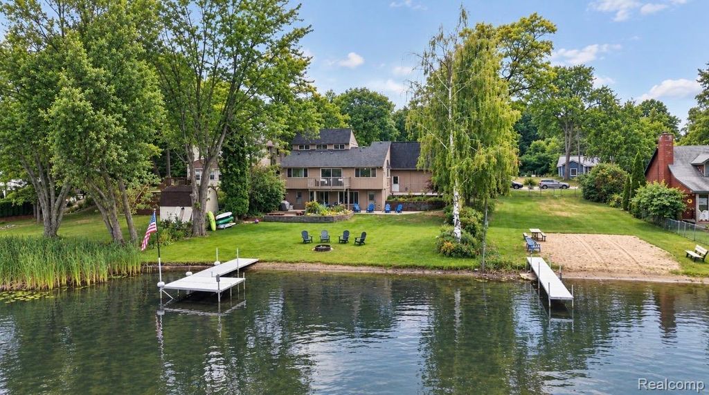 4341 Cornith Drive, Lake Orion