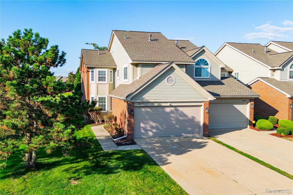 18632 Hilltop Drive, Riverview