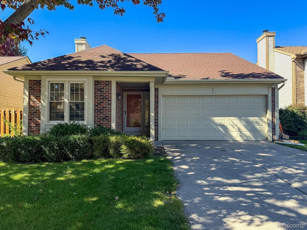 1580 Colony Drive, Rochester Hills