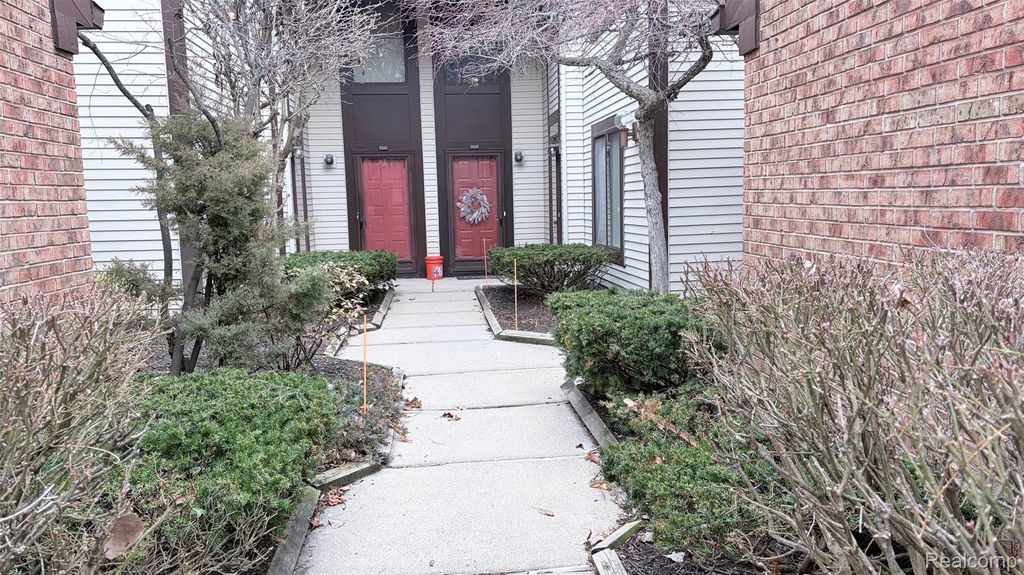 24219 Evergreen Road 39, Southfield