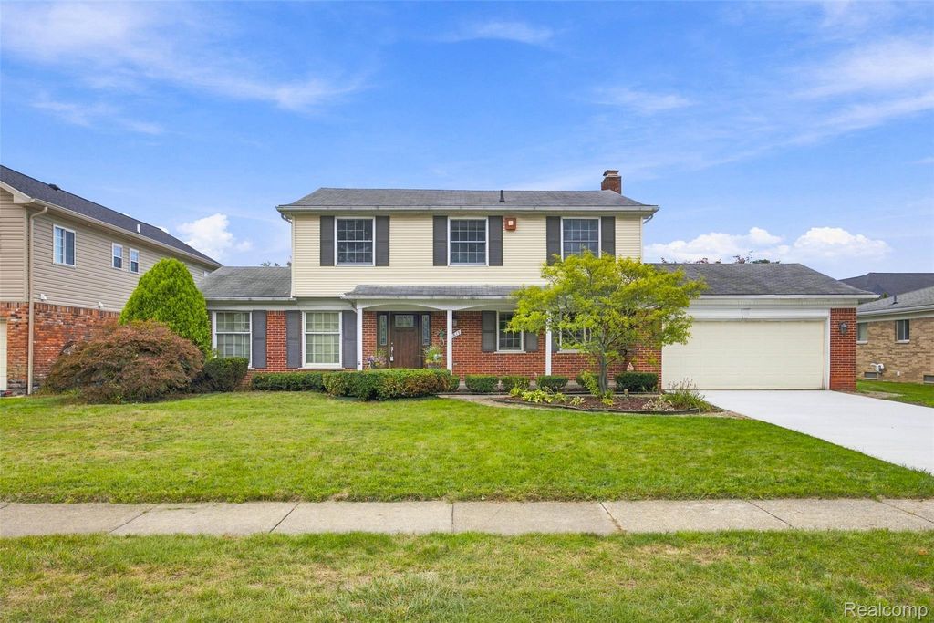1615 N Evangeline Street, Dearborn Heights