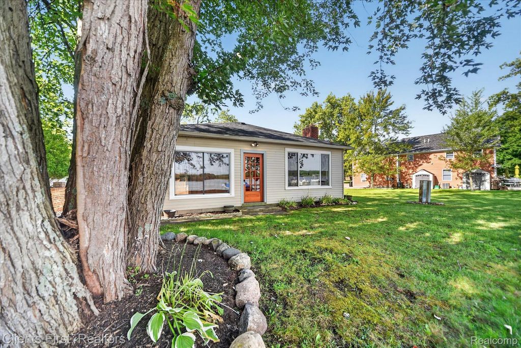 14344 Edgewater Drive, Gregory