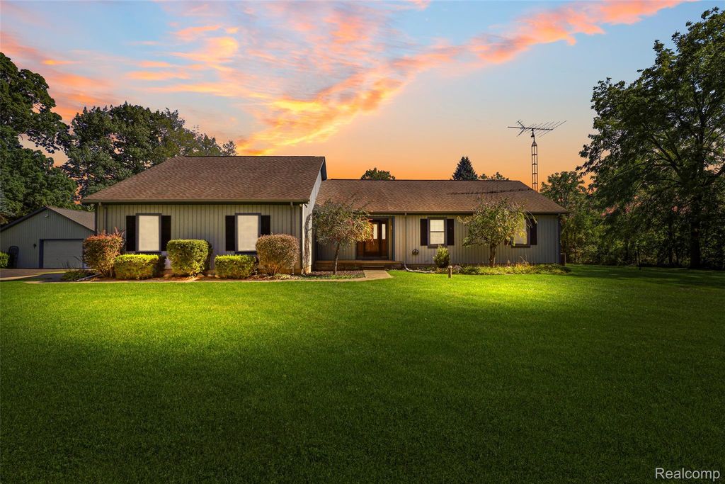 11750 Ebeling Road, Bruce Twp