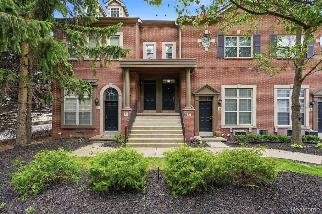 37 W Village Lane, Dearborn