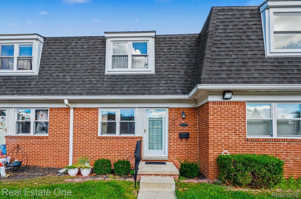 45186 Kensington Street, Utica