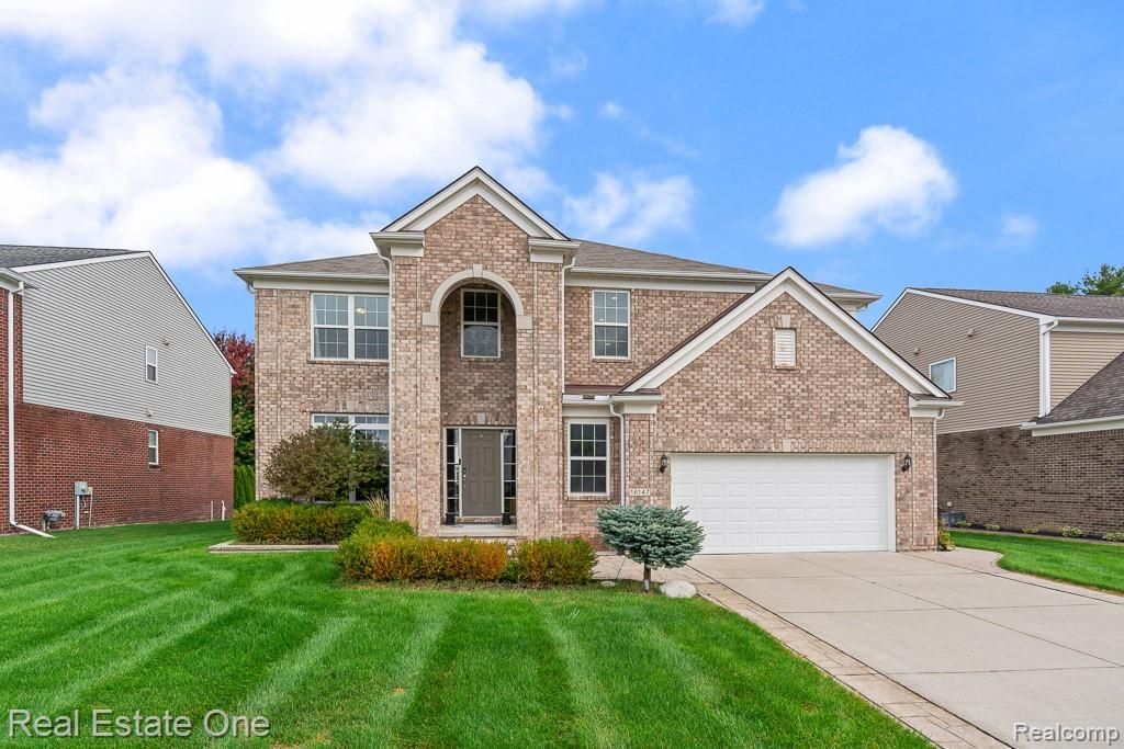 16147 Adelaide Drive, Macomb