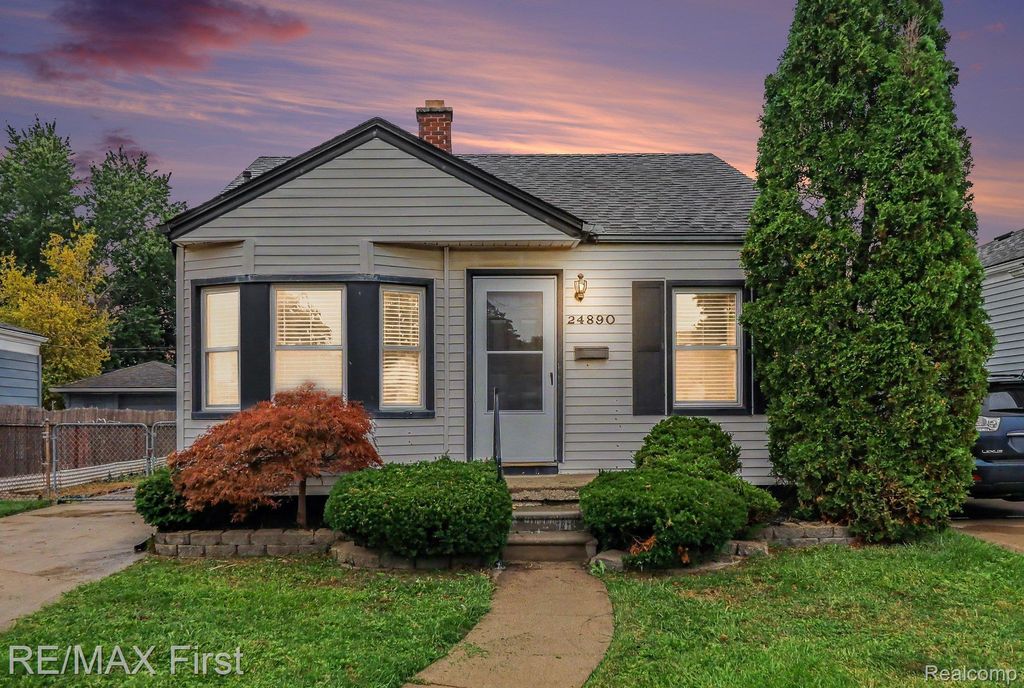 24890 Valley Avenue, Eastpointe
