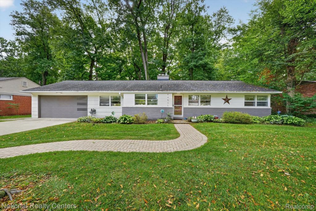 44505 Governor Bradford Road, Plymouth