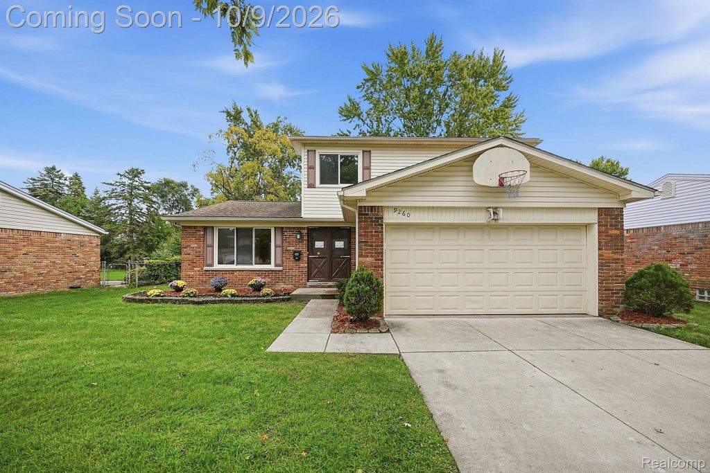 9260 Westbury Avenue, Plymouth