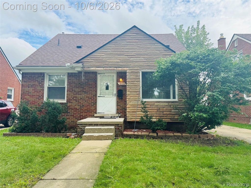 15632 Englewood Avenue, Allen Park
