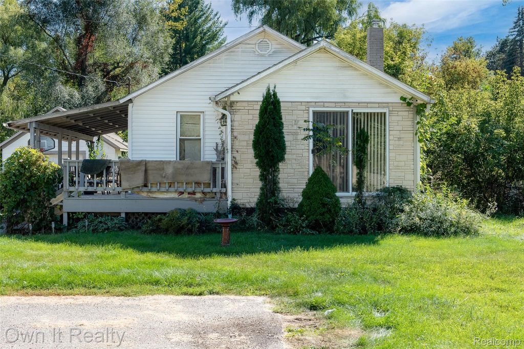 2874 E Ashby Road, Midland