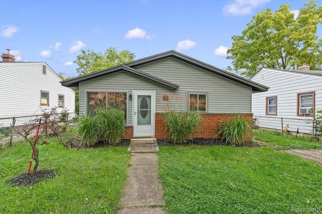 41 E Sheffield Avenue, Pontiac