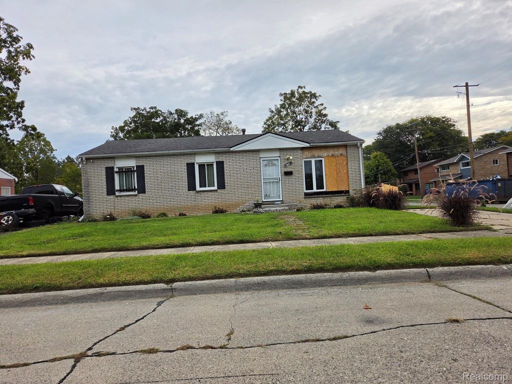 4181 Spruce Street, Inkster