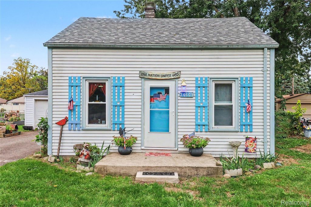 34609 Marquette Street, Westland