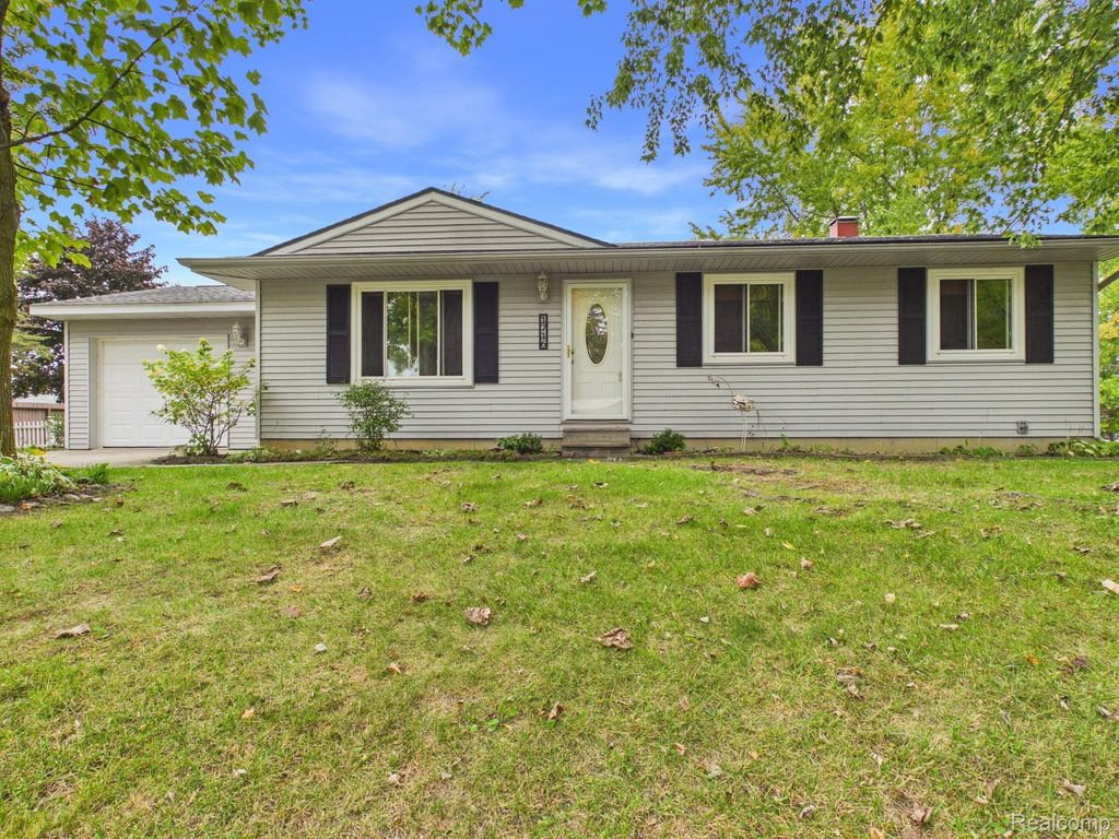 1716 Pilgrim Lane, Lapeer
