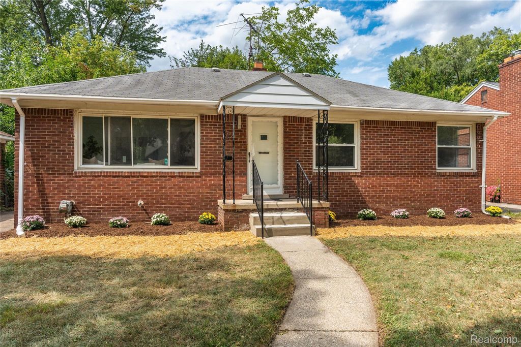 23561 Norwood Street, Oak Park