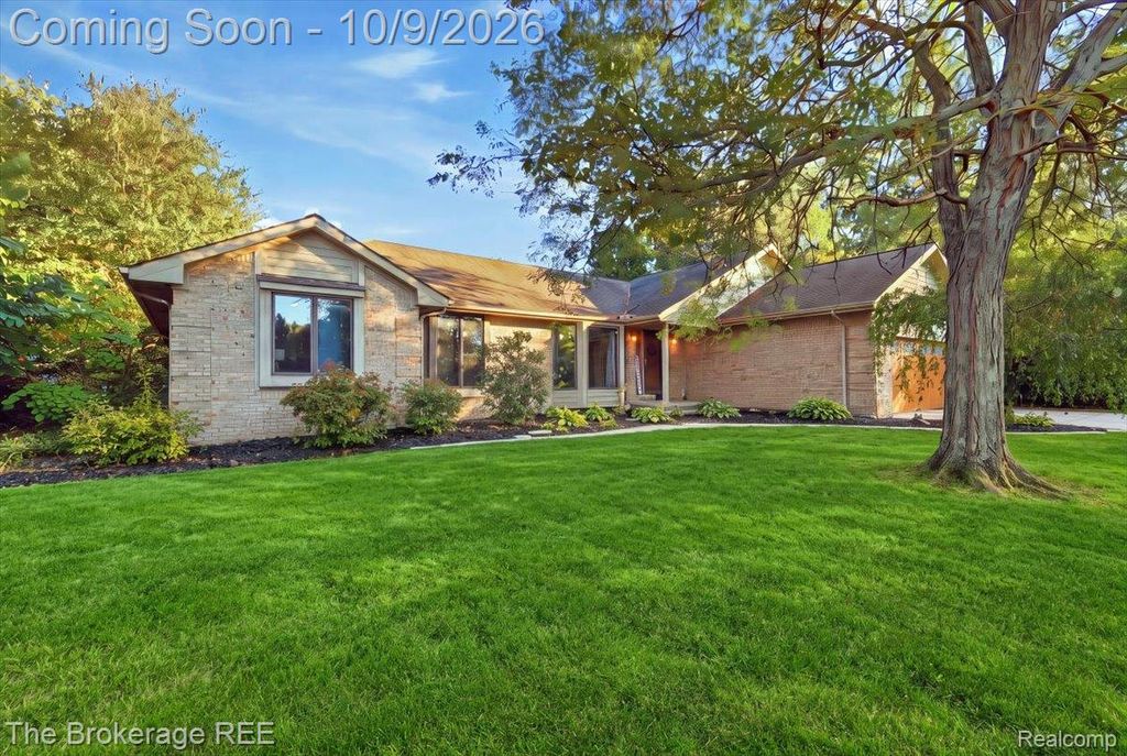 2390 Briar Creek Lane, Burton