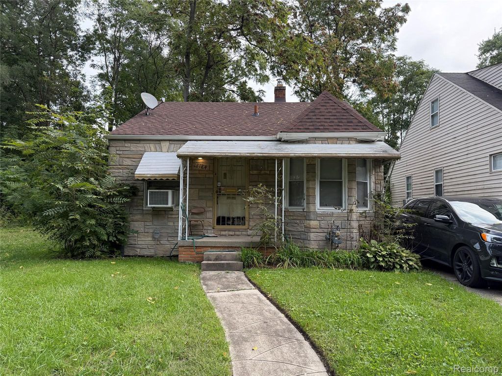 18184 Kentfield Street, Detroit