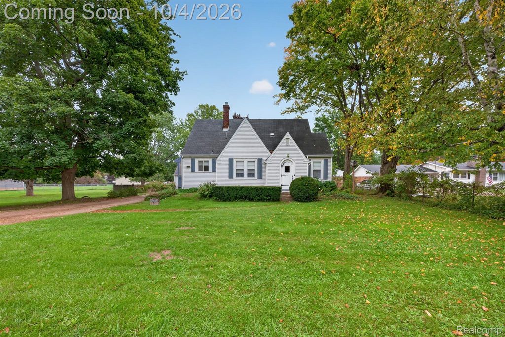1421 Munson Street, Burton