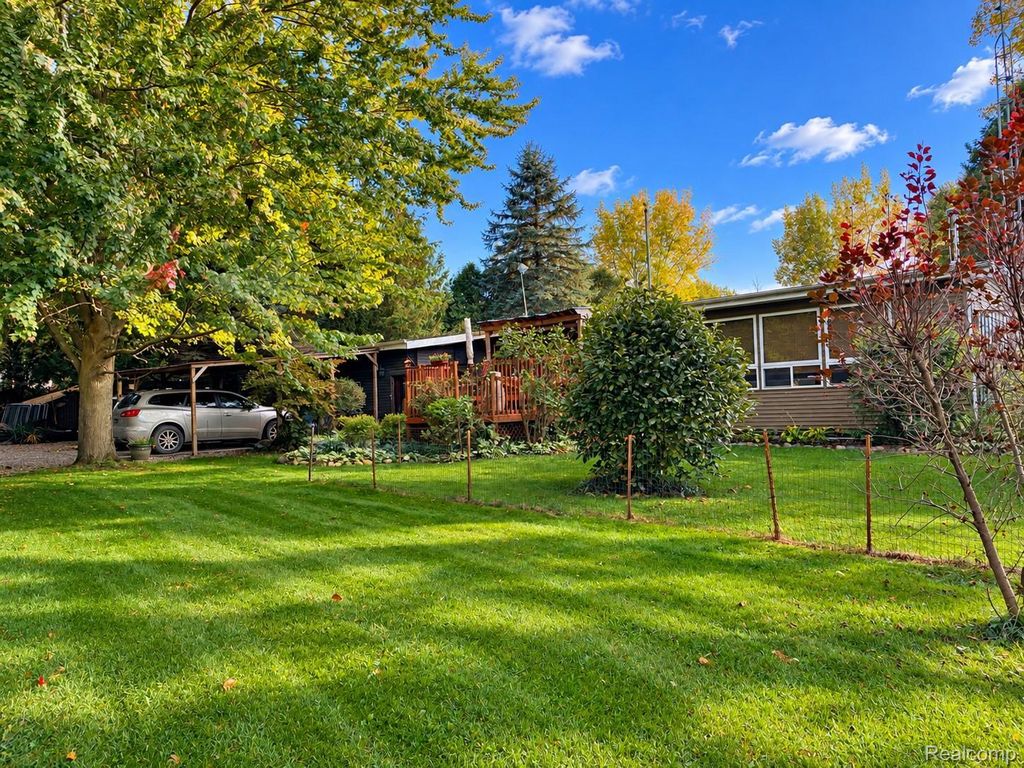 3090 Cemetery Road, Kingston