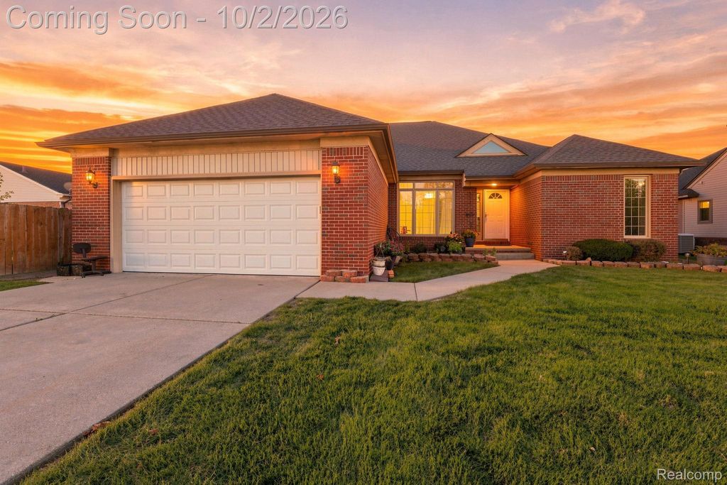 19046 Abbey Court, Brownstown