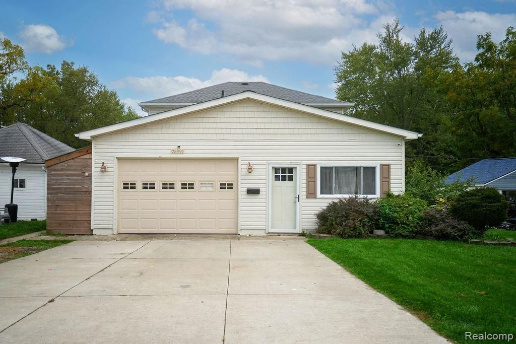 25991 E Huron River Drive, Flat Rock