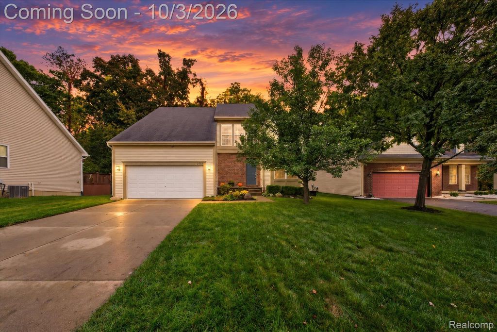 2752 W Amberly Boulevard, Howell