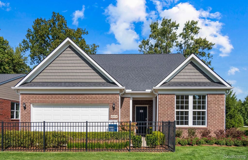 49414 Mapleton, Canton